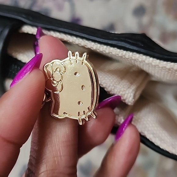 NWT Hello Kitty Women's Canvas Black Tote - Picture 6 of 7